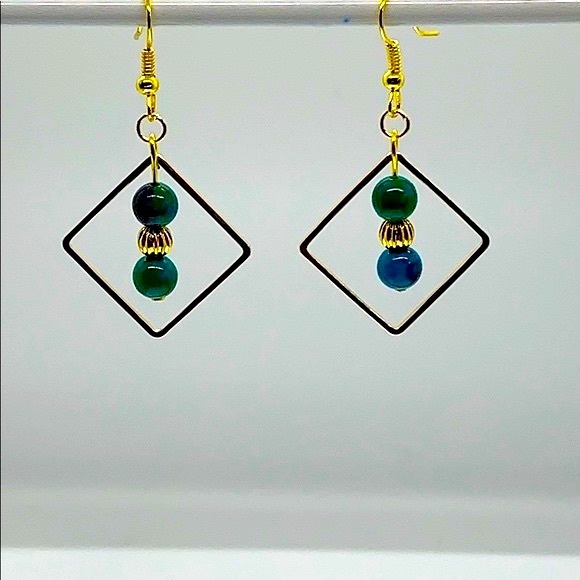 21048 Chrysocolla (green) earrings - Picture 1 of 4